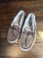 UGG Dakota Women's Suede Shearling Moccasin Slipper Chestnut Indoor Outdoor Sz 6