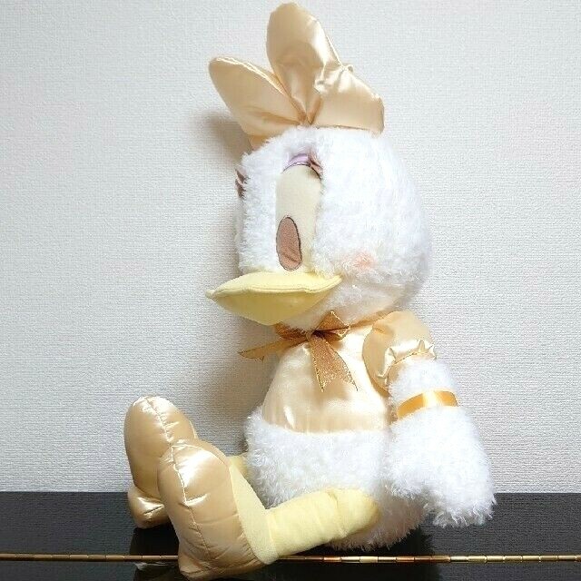 RARE Disney Daisy Duck Giga BIG Plush doll White Gold Exclusive to