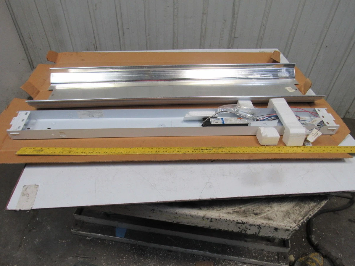 Metalux fluorescent light deals