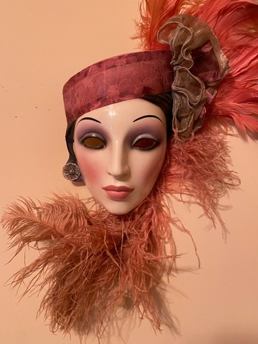 WALL MASK (FACE) BEAUTIFUL LADY WITH HAT AND FEATHERS - BY CLAY ART - Picture 3 of 3