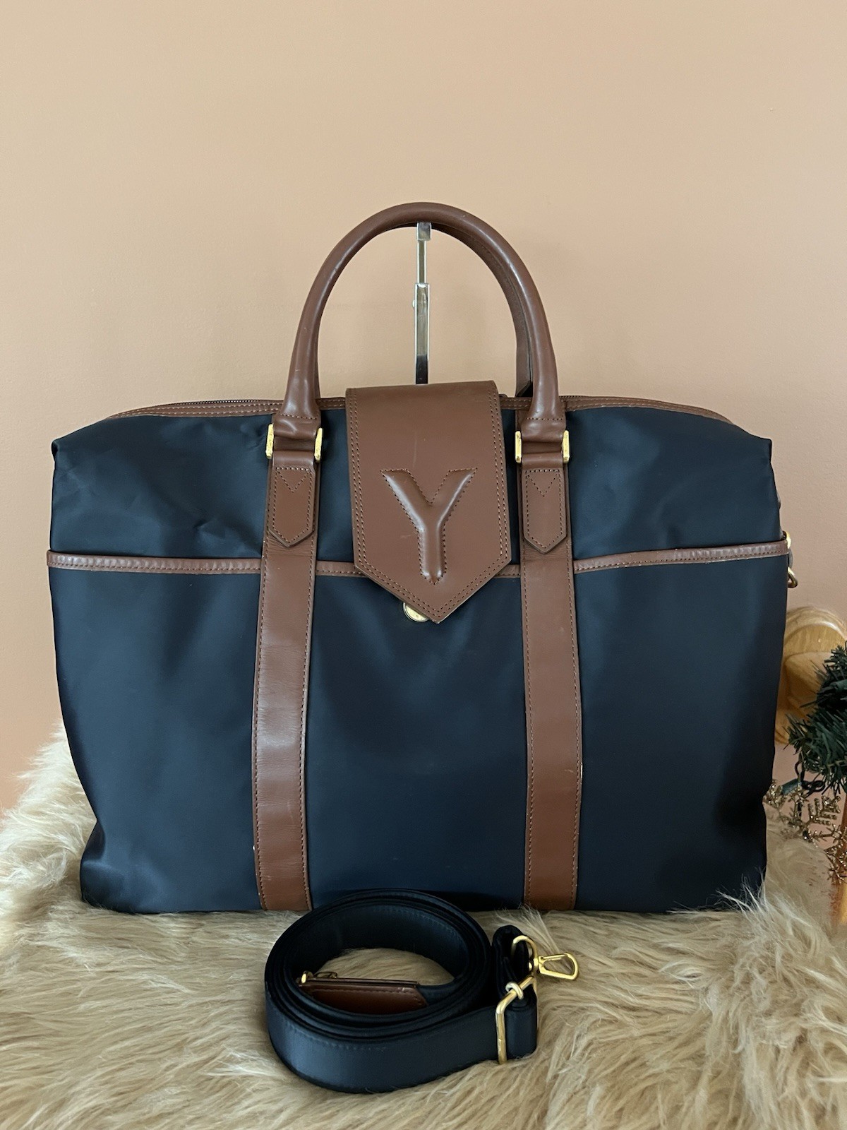 Borsa da viaggio Yves Saint Laurent YSL in pelle di nylon nera Preloved