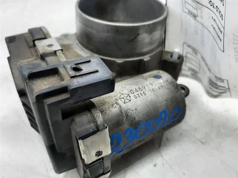 Корпус дроссельной заслонки дроссельный клапан в сборе 2,0 л 13-16 Dodge Dart 4891970AB - Изображение 4 из 4