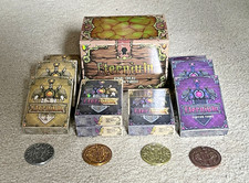 Cartas de Juego VIPC Eternium - Caja de Coleccionista de 9 Barajas + 4 Monedas de Espada - Ideas Virales