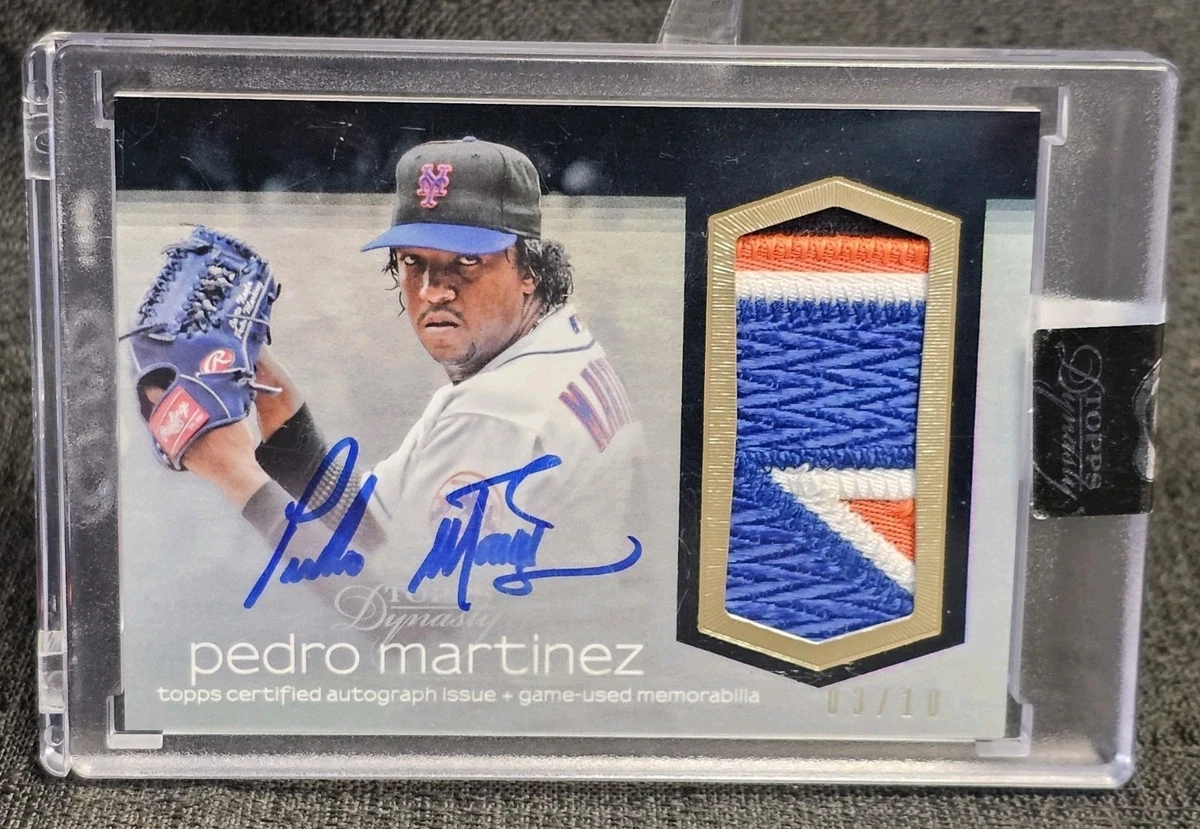 Topps Pedro Martinez Baseball Autographed Sports Trading Cards