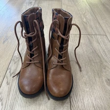 Baretraps Zipper Boot Size 8M Women's Shoes