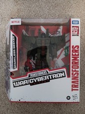 NEW SPARKLESS SEEKER Hasbro Transformers Netflix War for Cybertron Trilogy