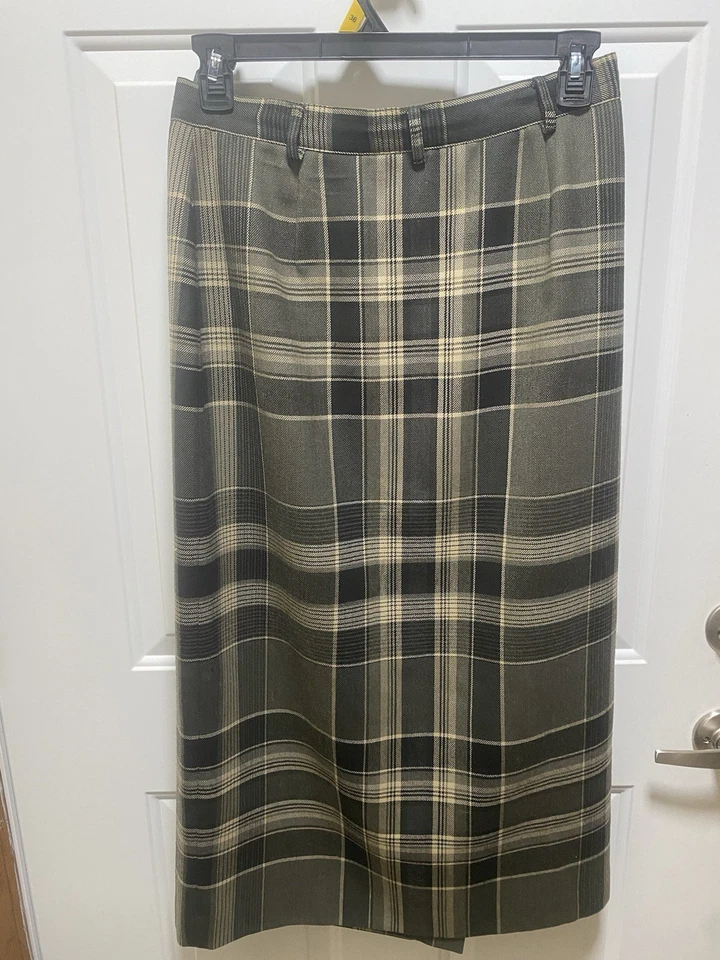 Lauren Ralph Lauren Women’s Vintage Wool Plaid Wrap Skirt Size 14 - Image 2 of 4