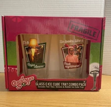 A Christmas Story Collector Pint Glasses and Leg Lamp Ice Cube Tray Gift Set New