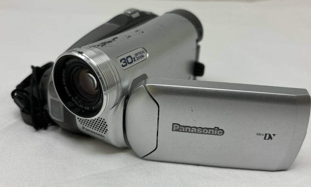 Panasonic PV-GS29 Mini DV Video Camera 30x 50x Digital Zoom Anti
