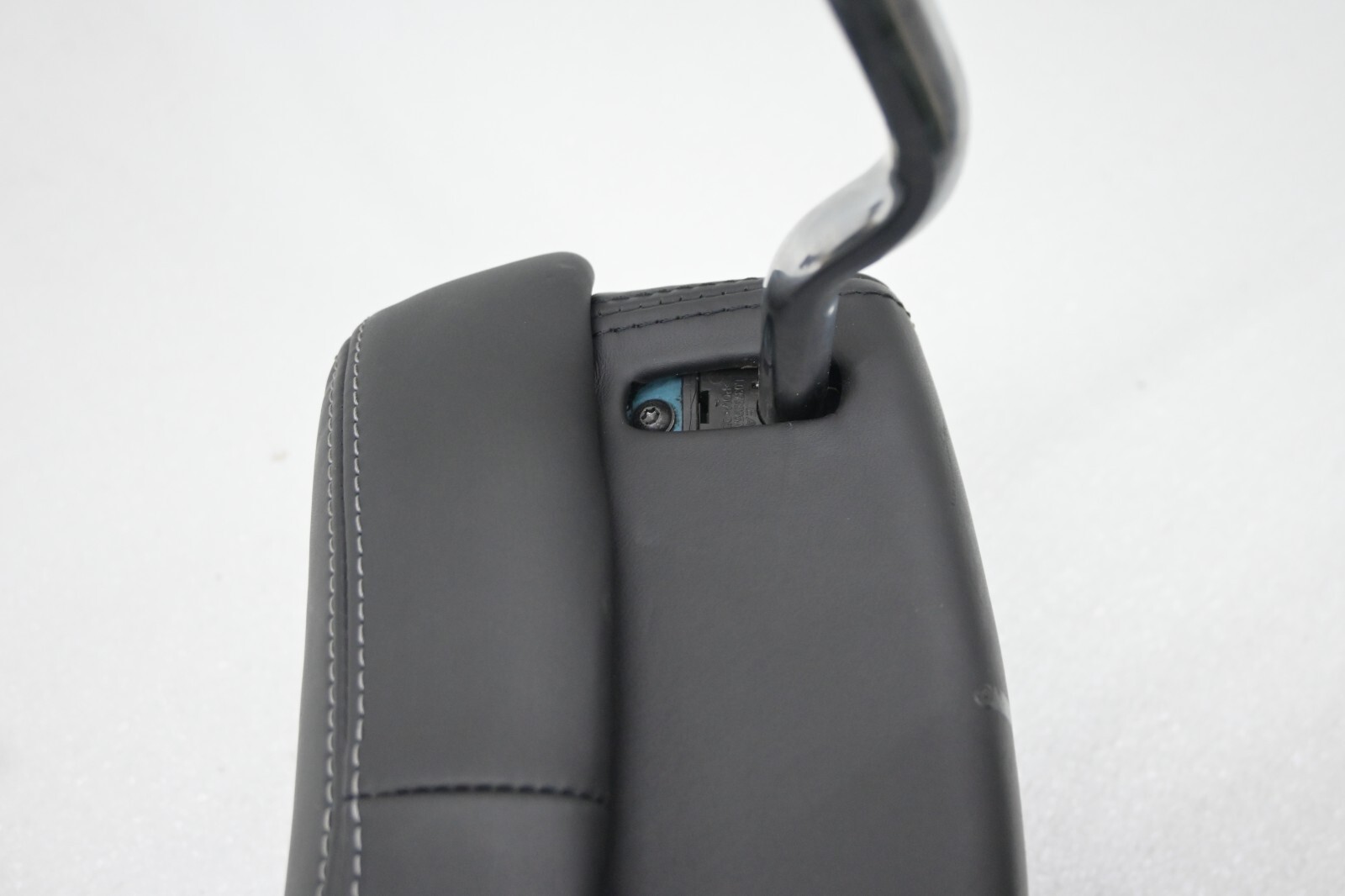 ⭐ 14-20 Maserati Quattroporte Front Right / Left Seat Headrest Leather Black Oem