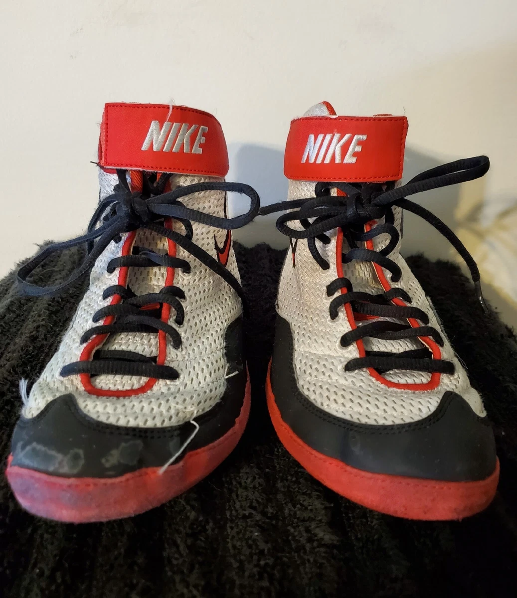 Nike wrestling clearance inflicts