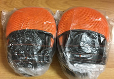 FIRE TEAM Fit Sparring Workout Mitts Pads PAIR Punching & Boxing Strike Pads MMA