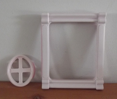 Vintage Fisher Price Loving Family Replacement Windows 1 SQUARE & 1 OVAL 6364