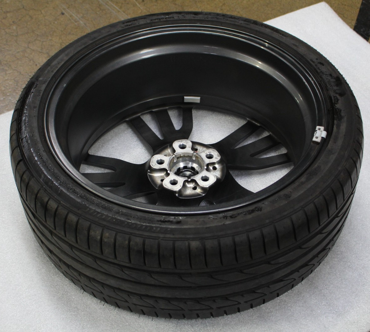 BMW I8, RH, Right, Rear Wheel, Used, P/N 6783633