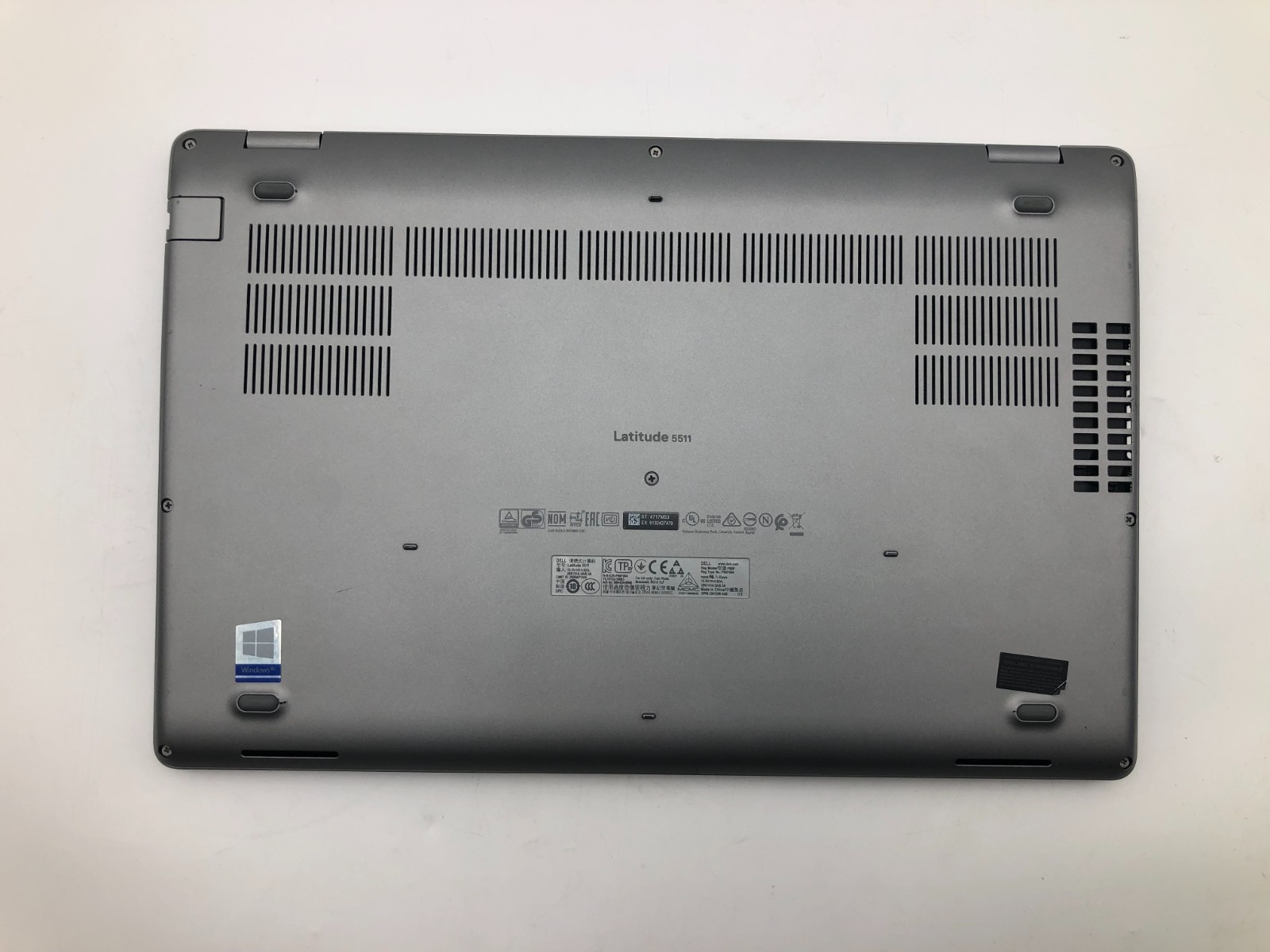 Dell Latitude 5511, 15.6-Inch Laptop, with Intel Core i7-10850H, 256 GB SSD (Solid State Drive), Windows 11 Pro