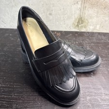 CLARKS Women s Black Leather Fringed Loafer Sz 8M Classic Comfort