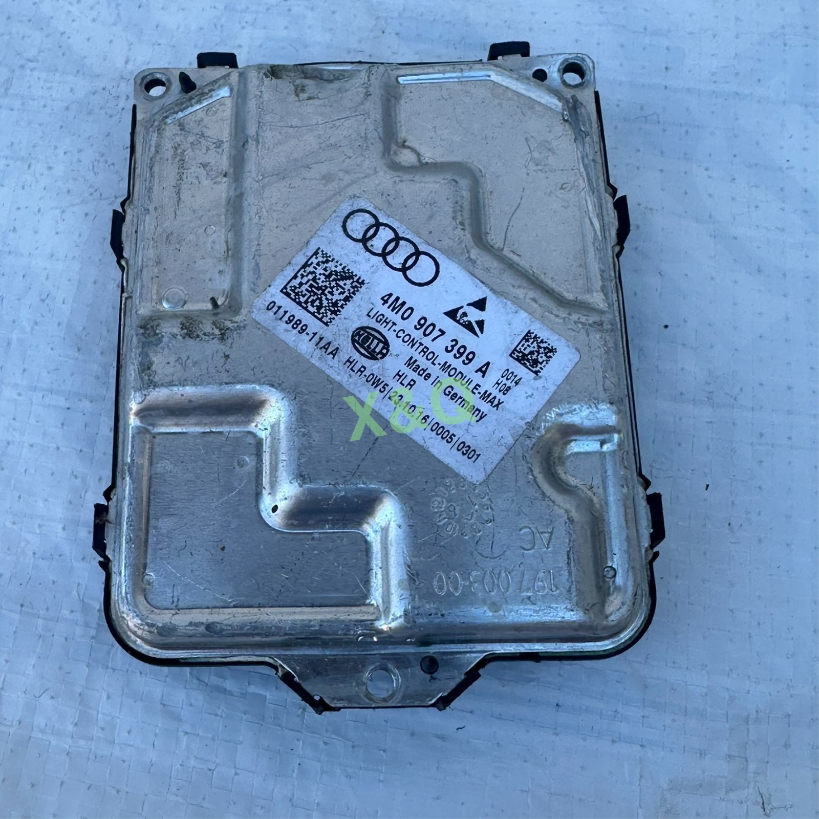 Bentley Bentayga Headlight control module P/N 4M0907399
