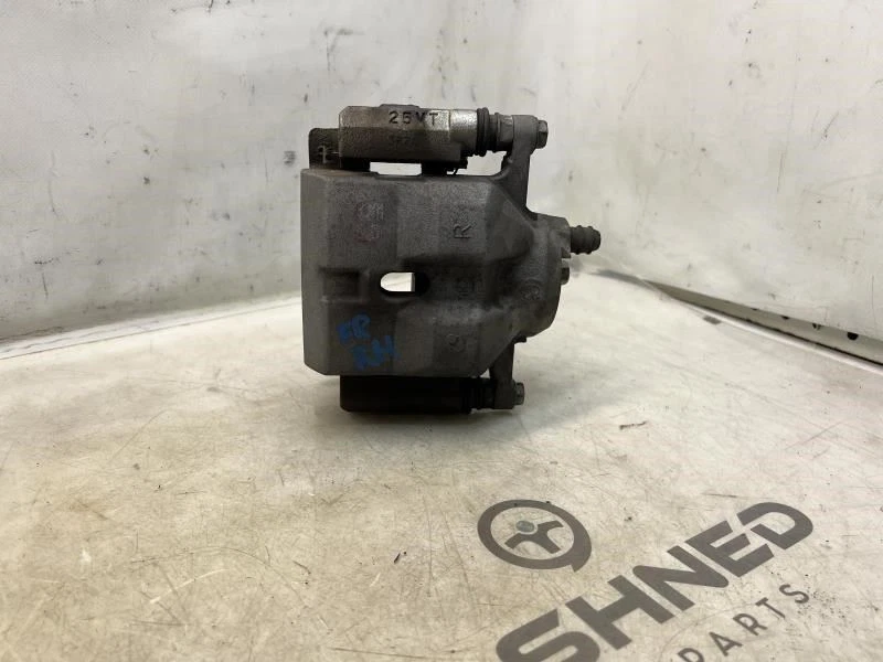 Pinza de freno de disco pasajero delantero derecho Toyota Prius 2010-2022 47730-47060 OEM Foto 2 de 4