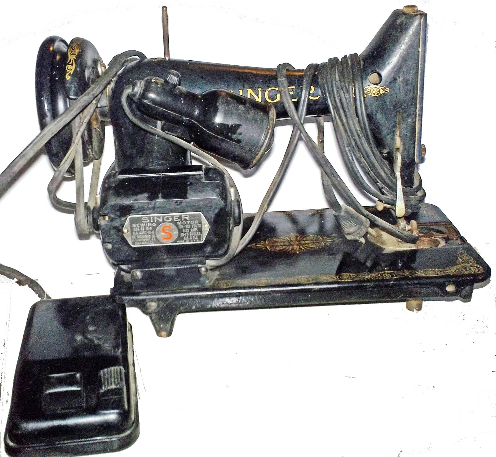 VINTAGE SINGER SEWING MACHINE BZ 158 WITH MOTOR LIGHT FOOT PEDAL FOR REPAIR eBay