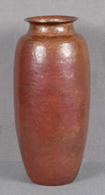 Arts & Crafts HAMMERED COPPER VASE
