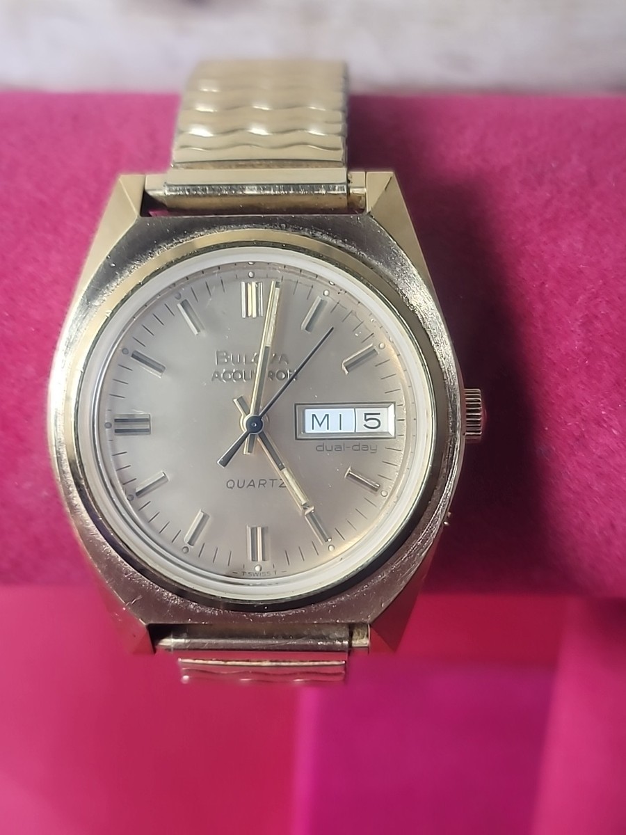Vintage Bulova Accutron Quartz Day Date Gold Tone N8 1978 Rare