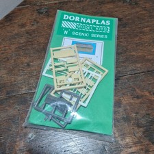 Unmade Dornaplas Model Kits N Gauge Pagoda Waiting Huts (2 kits in pack)