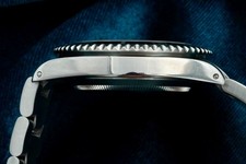2002 Rolex Submariner 16610 40mm 9