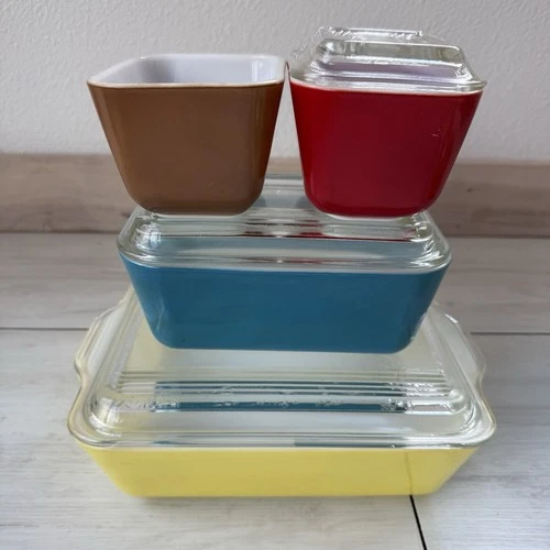 VTG PYREX Primary Fridgie Dishes Full Set Of 4 w/Lids 501 502 503 "READ"