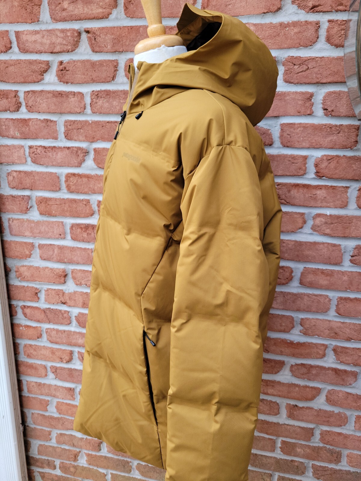 Patagonia Men's 2XL Jackson Glacier Down Jacket. Mulch Brown. image 3