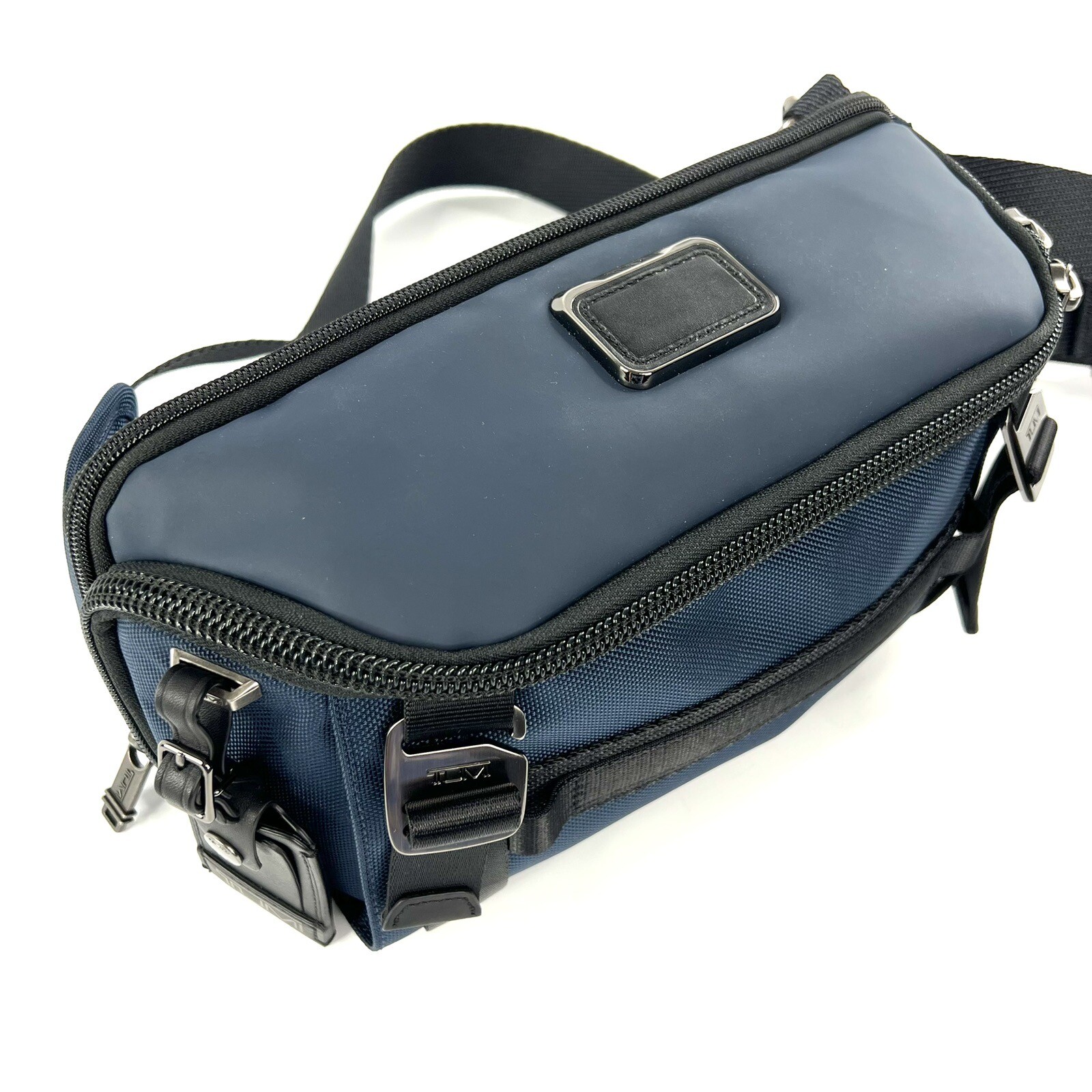 TUMI Alpha Bravo Platoon Sling Navy Blue and Black Shoulder Bag Crossbody