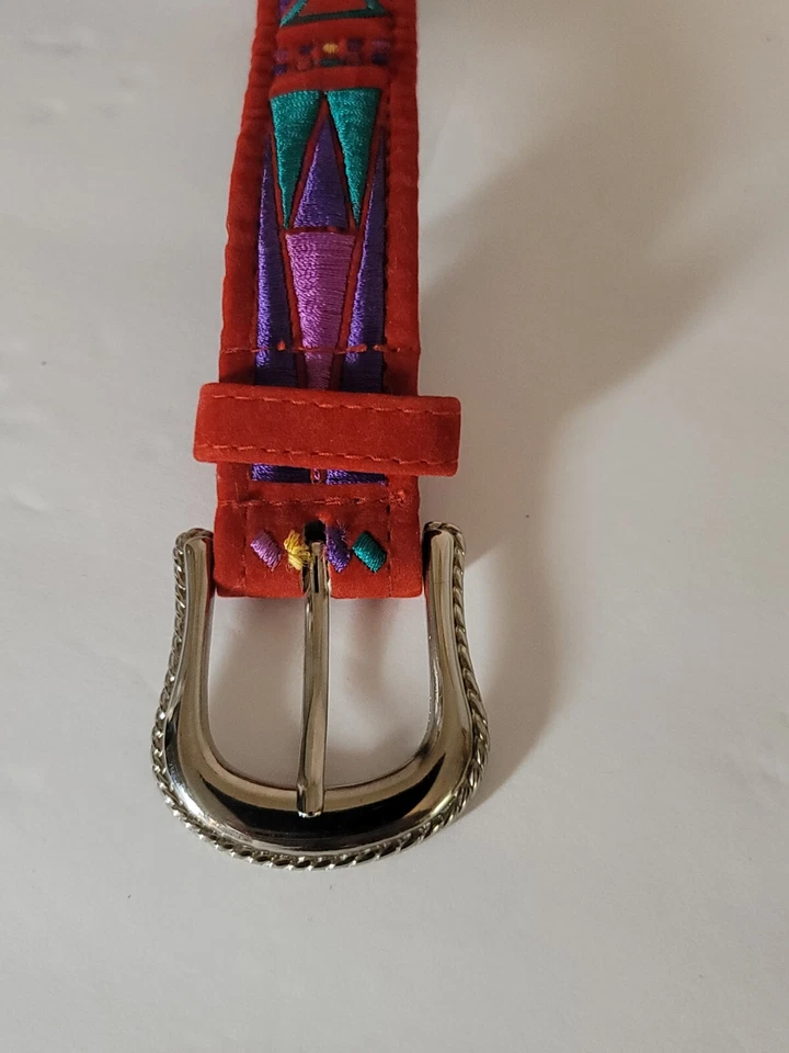 Cinturón Comeco Bordado Arte Vibrante Rojo Multicolor De Colección Años 80 Estilo 9287 L/M Foto 4 de 4