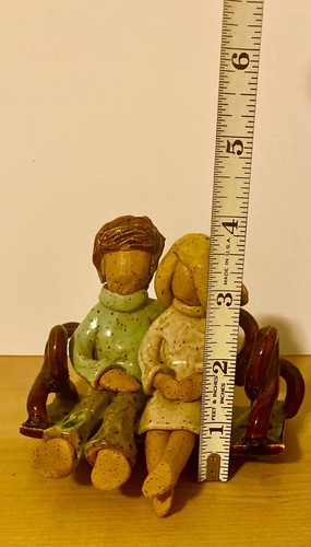 Signed Glazed Pottery Figurine Couple in Love Sitting on a Bench Abstract - Picture 10 of 11