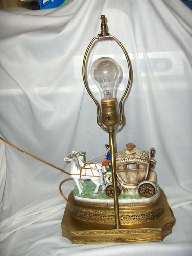Vintage Ornate Figurines Table Lamp Porcelain Coach Figural Horses People Brass - Picture 8 of 12