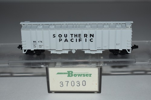 Tolva de deslizamiento aéreo cubierta Bowser 37030 Southern Pacific escala N 1030 C46240 | Zustand: New