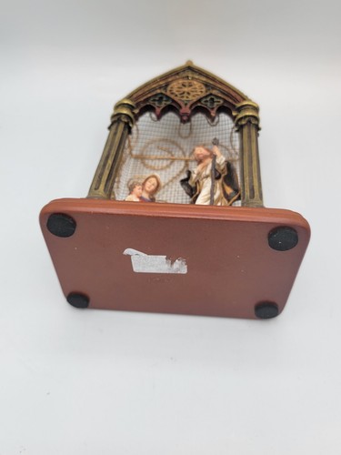 Jesus Nativity Scene Figurine Ornate Gold Wire Cage On Wood Pedestal Mary Joseph - Picture 8 of 8