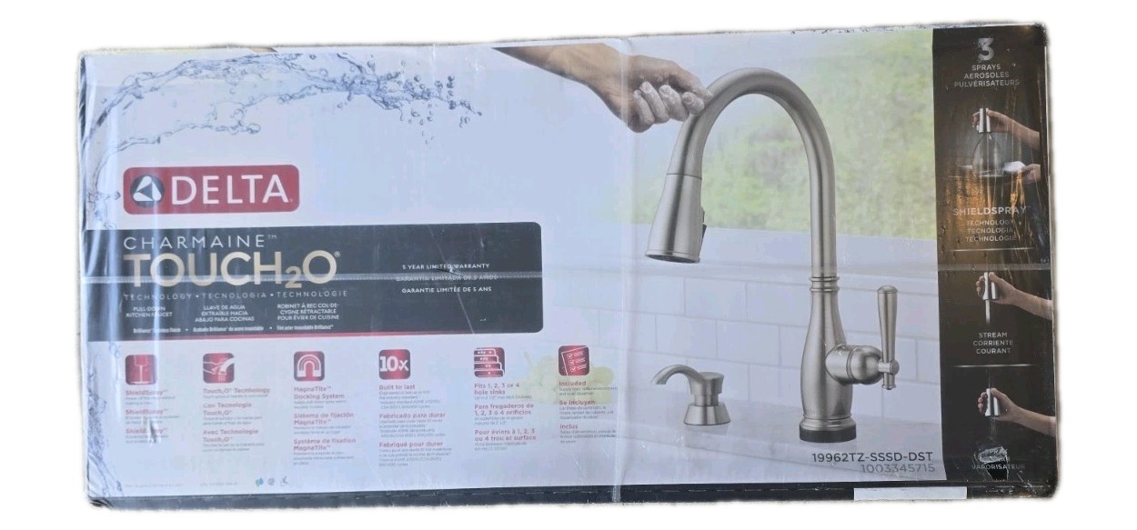 Delta Charmaine Single-Handle Pull-Down Sprayer Kitchen Faucet with Touch2O*NEW*