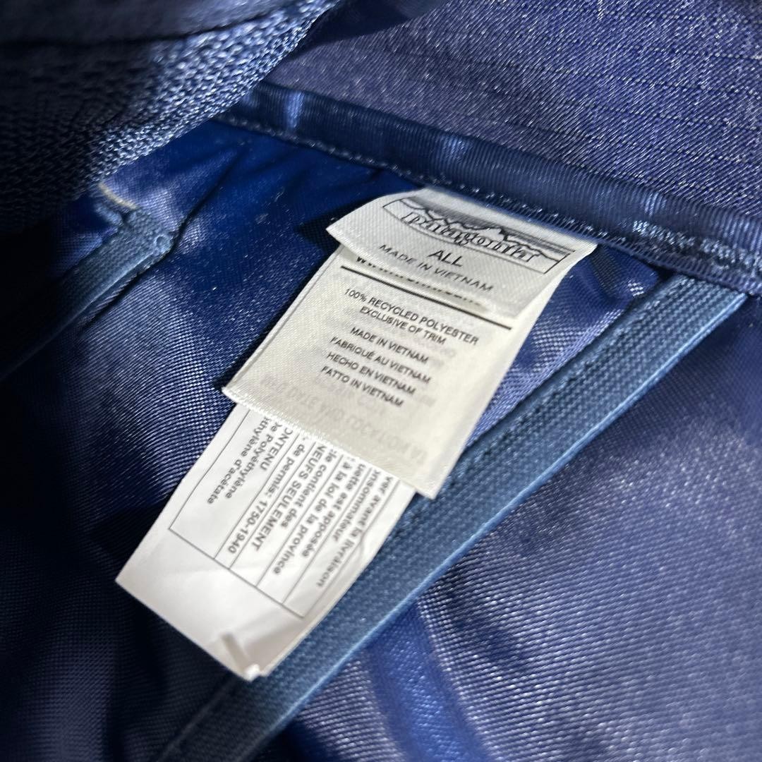 Patagonia Black Hole Backpack Navy Red Recycled Polyester Waterproof Large thumbnail 11