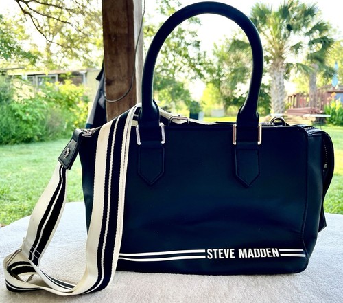 Steve Madden Black Sm Logo Handbag W/Interior Zip, Shoulder Strap