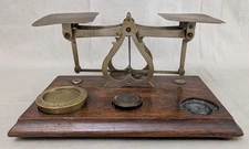 Antique Warranted Accurate Oak & Brass Postal Rates Scale 8oz & 2 oz weights