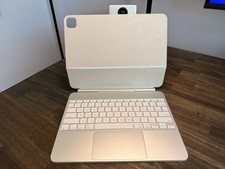 Apple Magic Keyboard for iPad Pro 13in M4 A2974 White - Excellent Condition