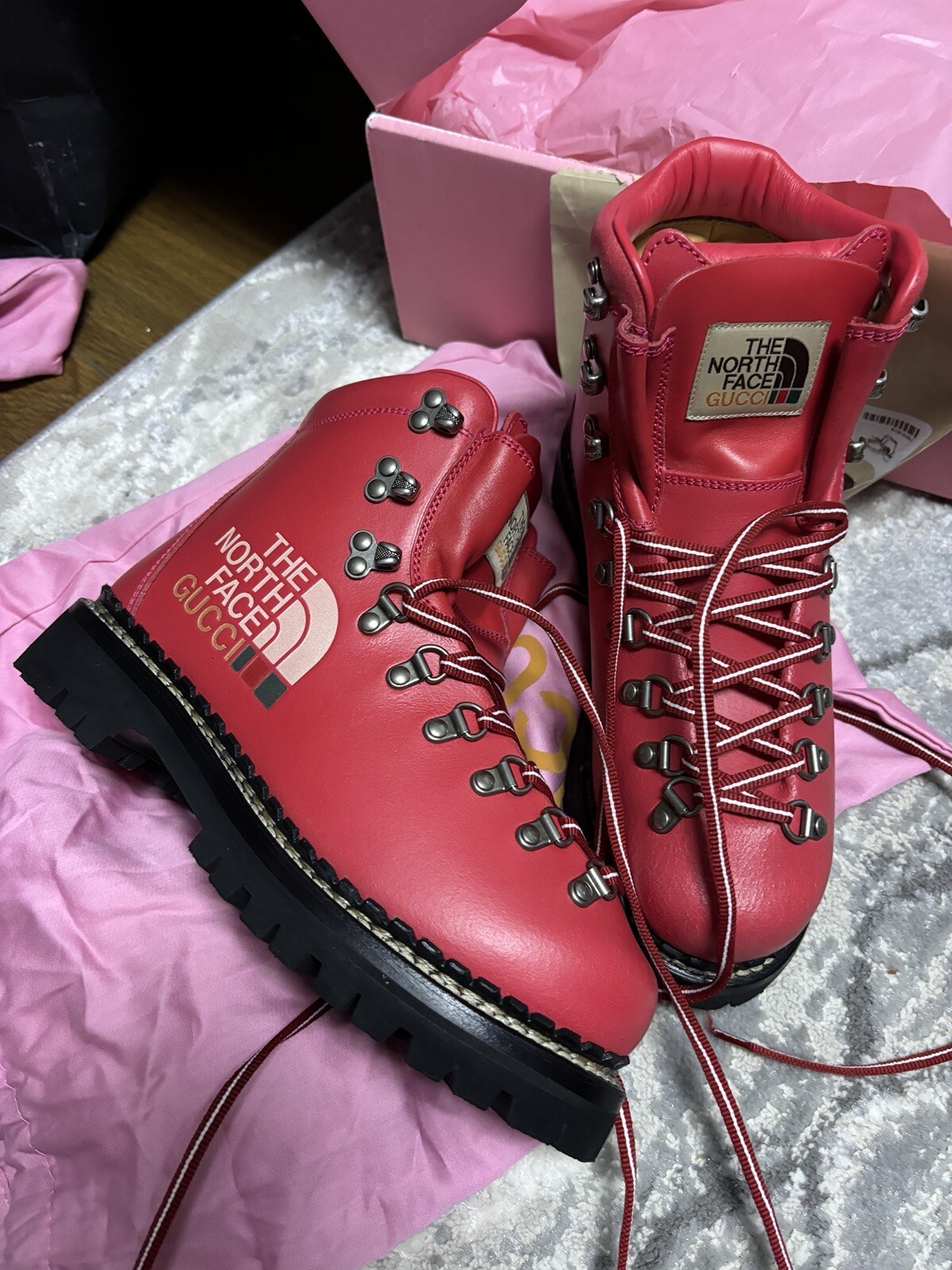 Women Gucci X north face leather hiking boots size 8.5 made in Italy Red Color