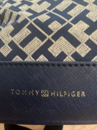 Tommy Hilfiger Logo Print Backpack Purse Navy Blue Gold Zipper Charms - Picture 2 of 22