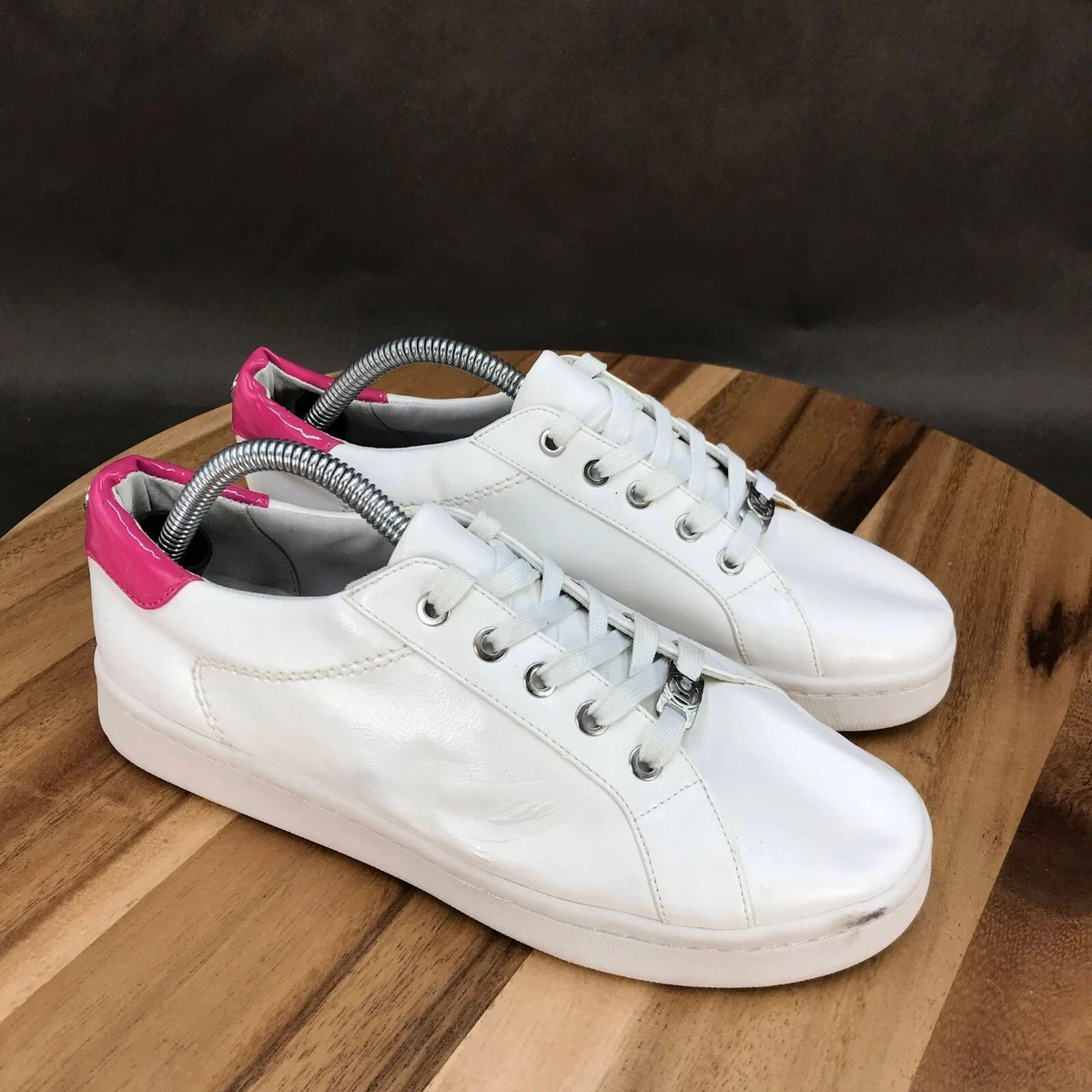 Liz Claiborne White Pink Faux Leather Lace Up Sneakers Low Top Shoes Womens Sz 6