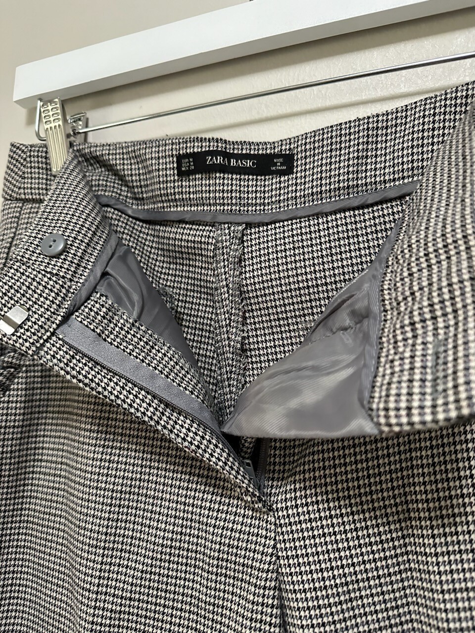 Zara Basic Houndstooth Black White  Pants Ruffle … - image 6