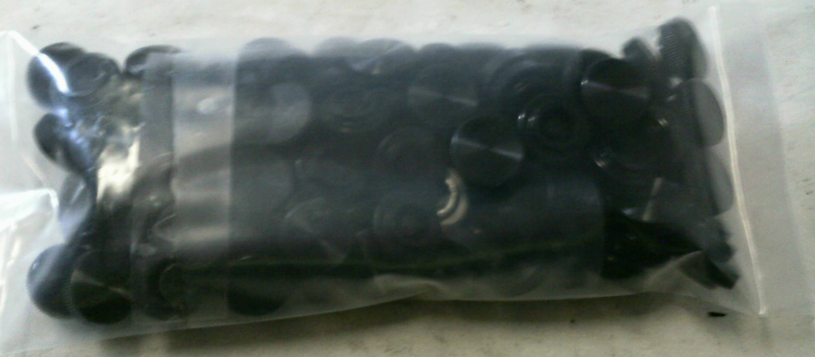 DISTR MCMASTERCARR 94052A131 94052A031 10 THUMB KNOB, BLACK PLASTIC