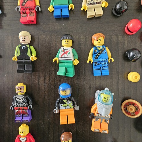 Lego Minifigure Lot Including RARE Lego Store Employee 100 Lego Stores  - Picture 8 of 24