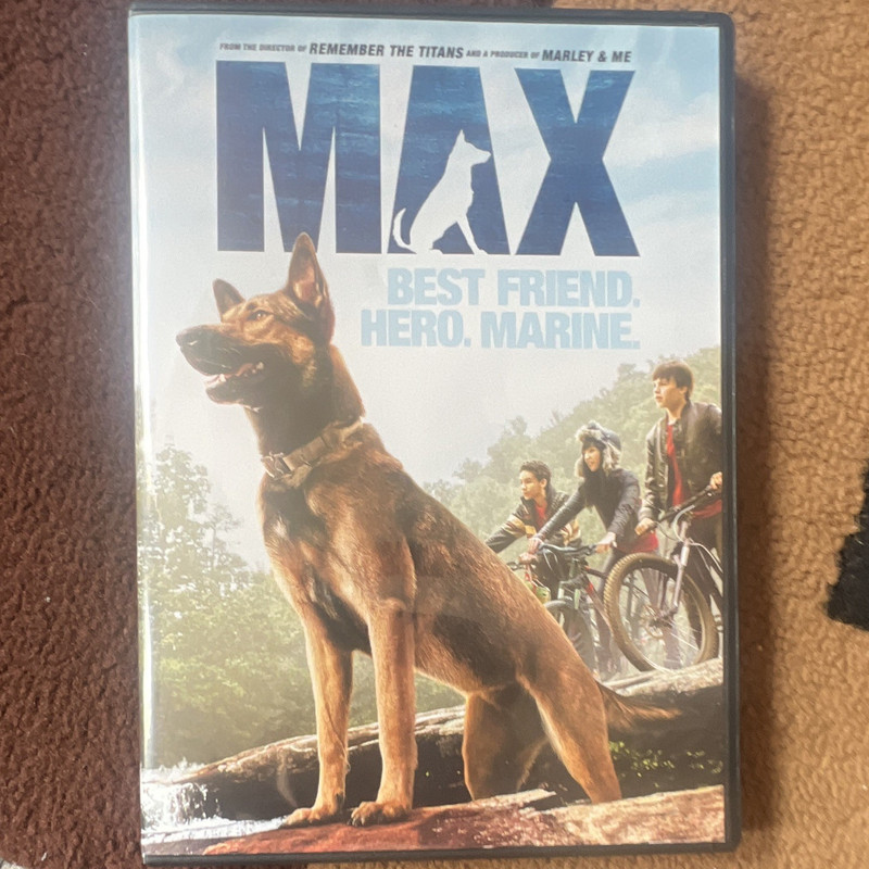 Warner Home Video Max (2015) DVD Widescreen PG 111 Min Josh Wiggins
