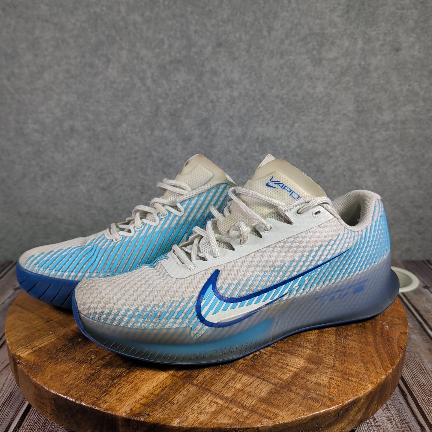 NikeCourt Air Zoom Vapor 11 Mens Size 10.5 Photon Dust Baltic Blue Tennis Shoes