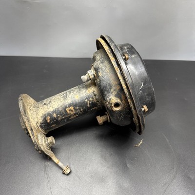 1984 84  ATC 200S Rear Axle Bearing Carrier Brake Panel Plate Drum Shoes Cover