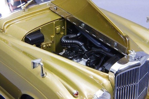 Minichamps 100139952 BENTLEY S2 1960 GOLD 1/18 New Model Car from Japan - Picture 5 of 6